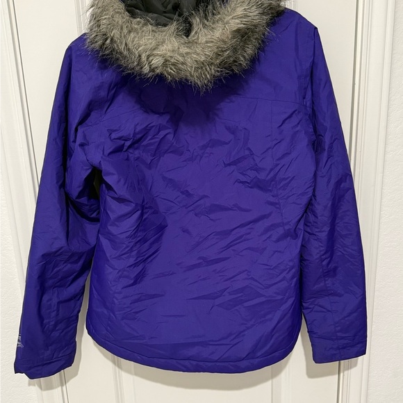 Columbia women’s Purple Ski & Snow Jacket Lightweight Design - Picture 12 of 13